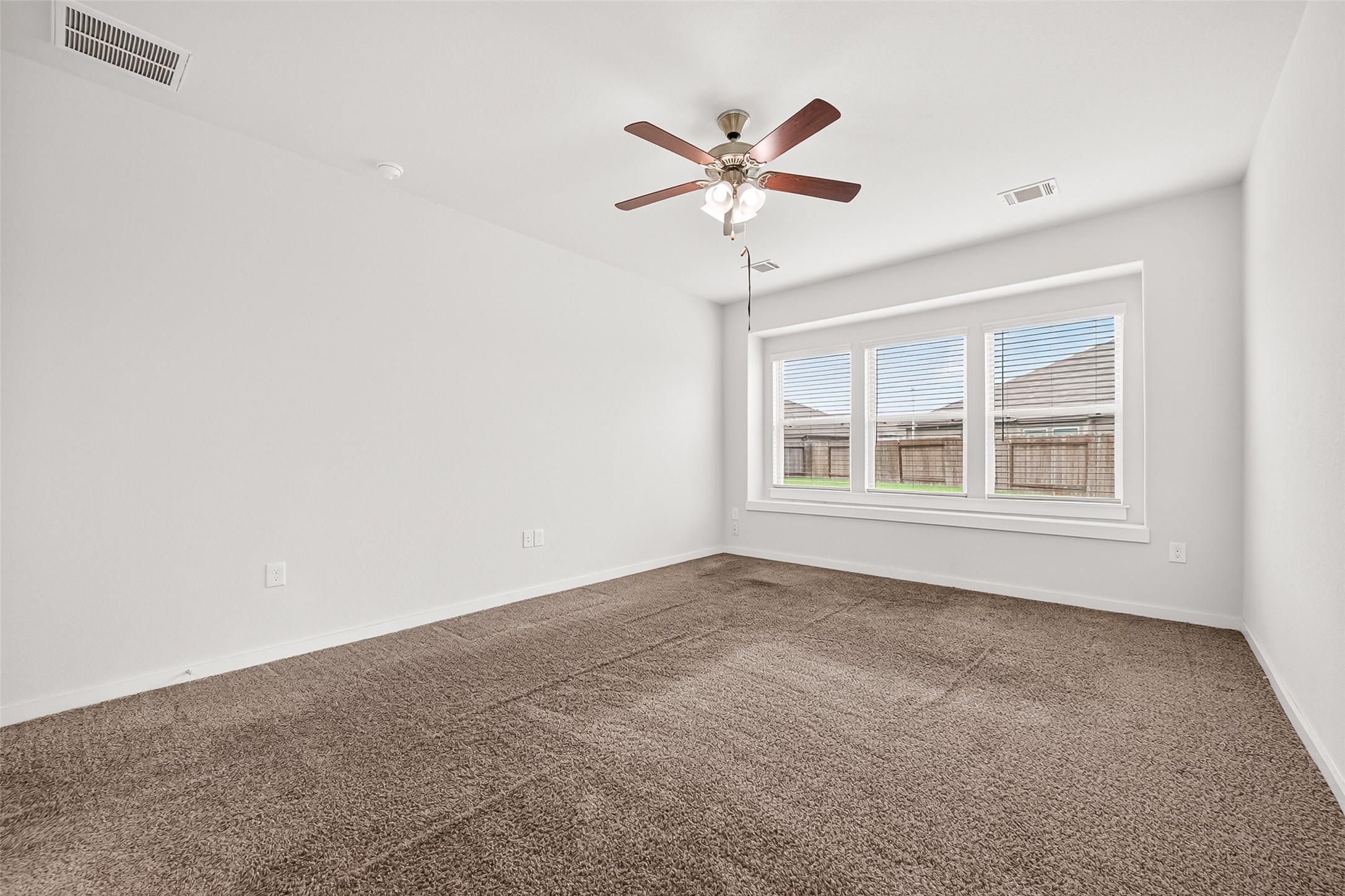 6803 Alamitos Court Rosharon, TX 77583 - Photo 24 of 48
