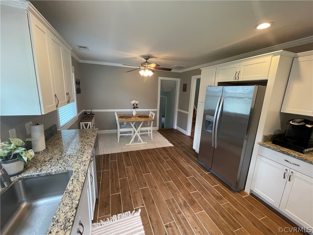 10002 Timber Road Henrico, VA 23228 - Photo 11 of 40 Beautiful granite countertops, new cabinets and st