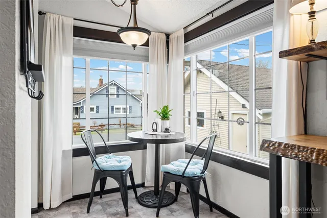 $650,000 | 43128 260th Avenue Southeast, Enumclaw, WA 98022