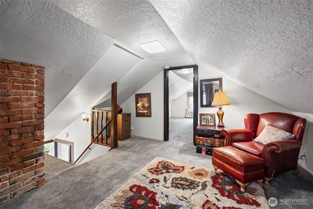 $650,000 | 43128 260th Avenue Southeast, Enumclaw, WA 98022