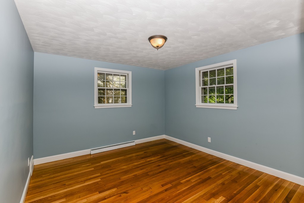 184 Vincent Road Dedham, MA 02026 - Photo 6 of 29 Gallery Image 6
