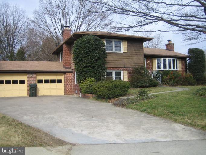 a house that has a lot of plants in it