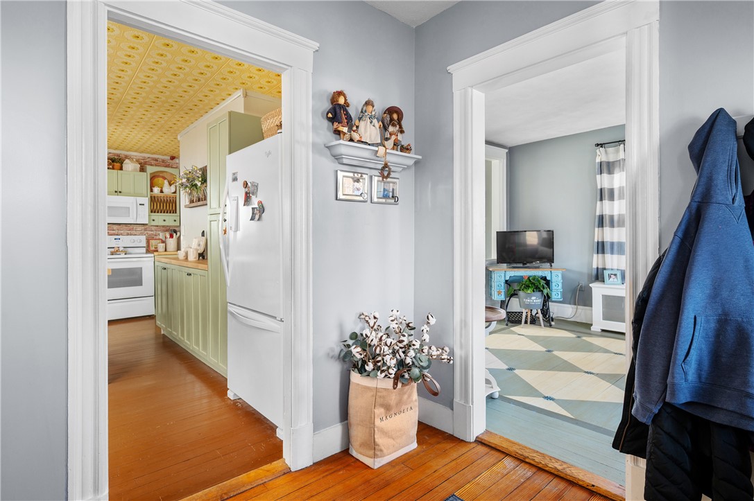 36 England Street Cumberland, RI 02864 - Photo 8 of 39