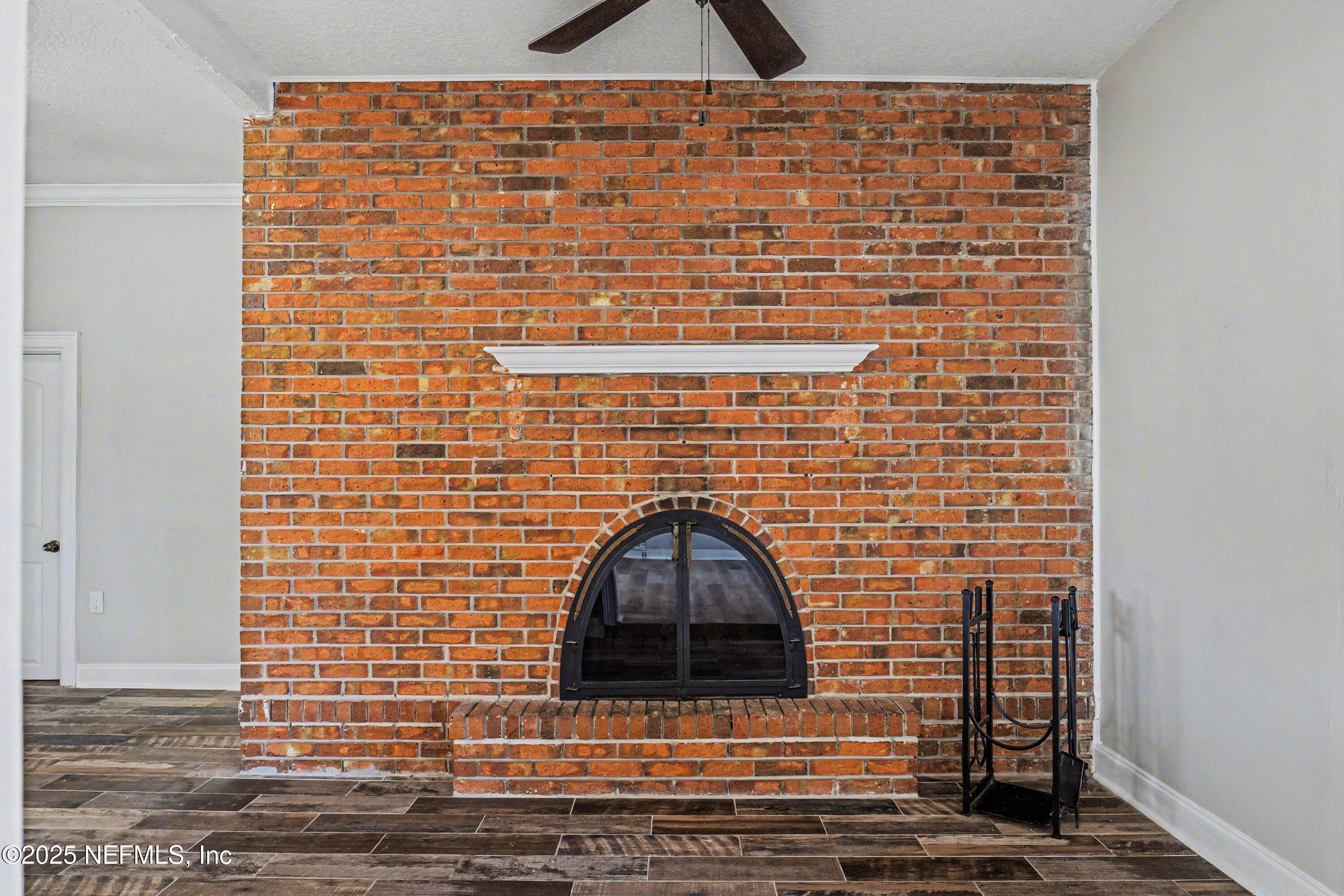 10640 Hemming Road Jacksonville, FL 32225 - Photo 4 of 46 a bathroom with a sink