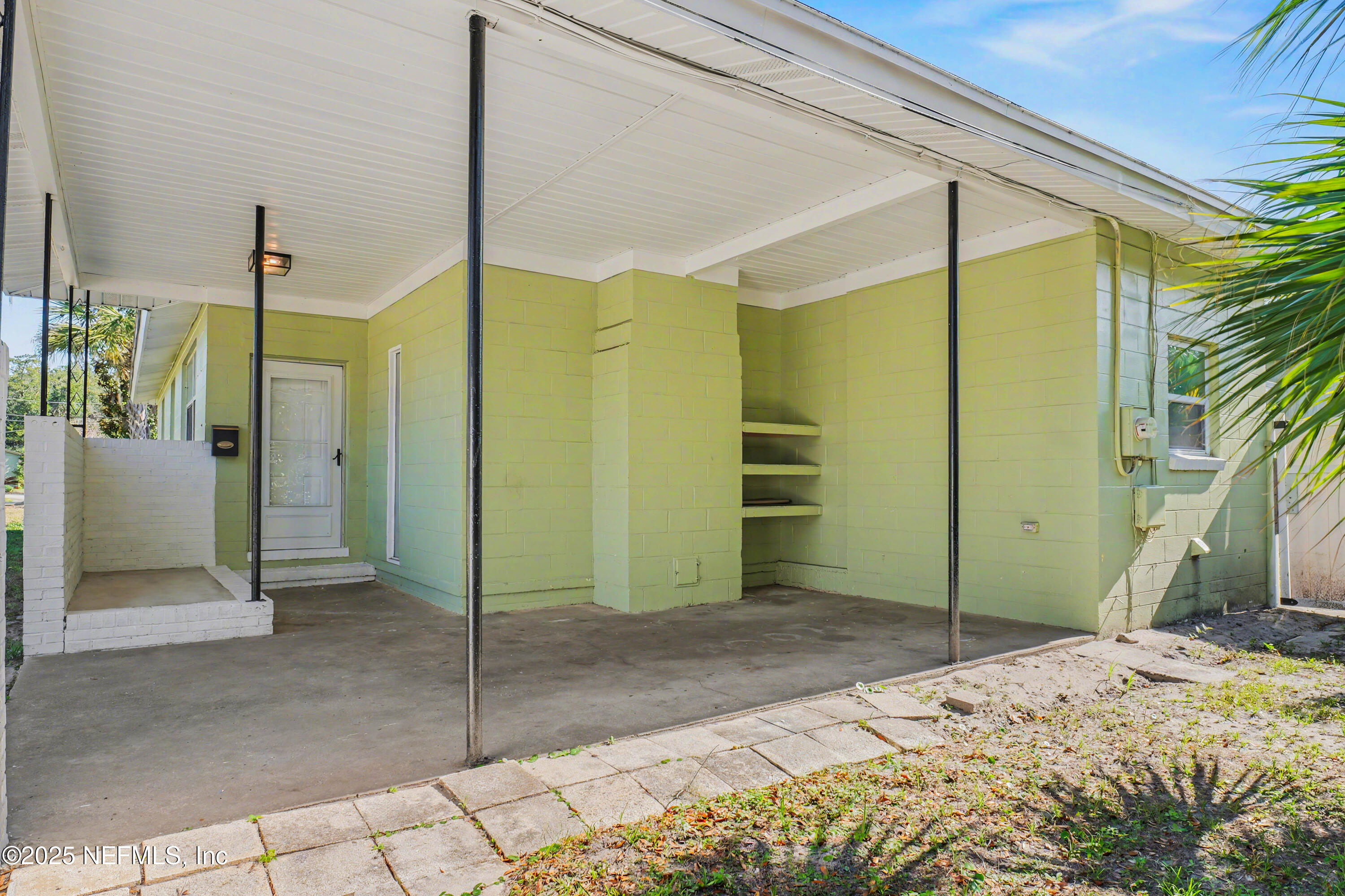 10640 Hemming Road Jacksonville, FL 32225 - Photo 44 of 46 a bathroom with a shower and a sink