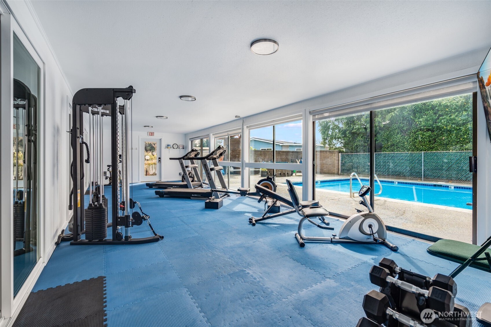 201 Union Avenue Southeast, Unit 111 Renton, WA 98059 - Photo 35 of 40 a view of a room with gym equipment