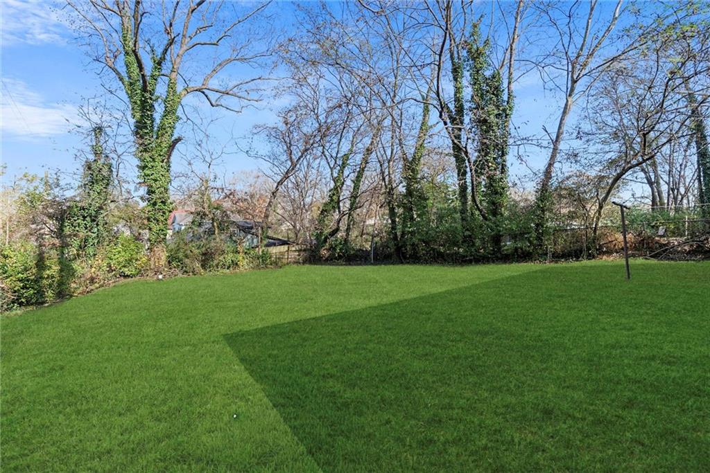 200 Meador Way Southeast Atlanta, GA 30315 - Photo 6 of 6 a view of yard with green space
