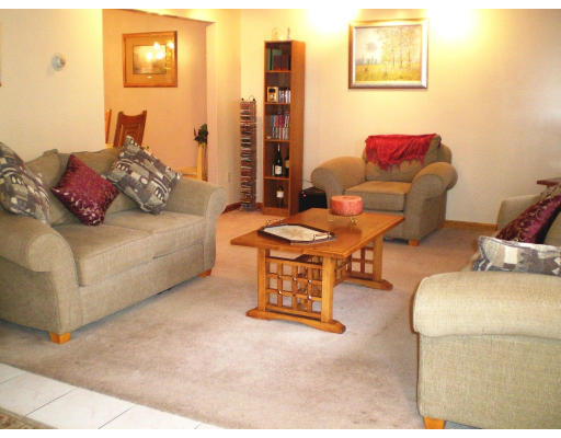 19 James Tighe Road, Unit 19 Randolph, MA 02368 - Photo 4 of 21 Gallery Image 4