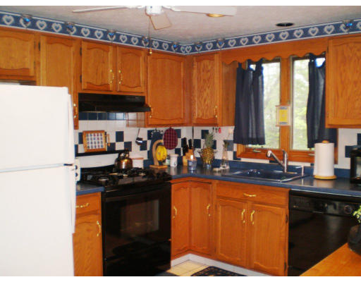 19 James Tighe Road, Unit 19 Randolph, MA 02368 - Photo 5 of 21 Gallery Image 5