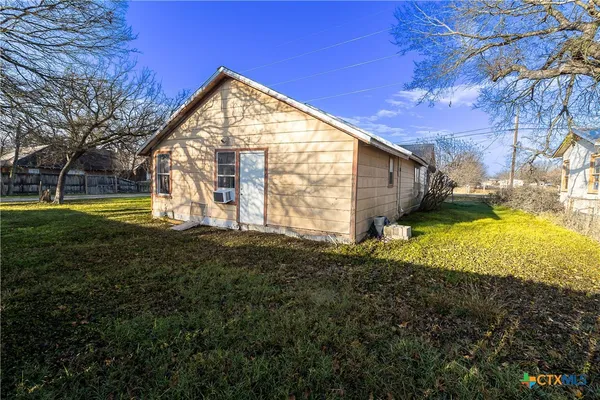 $80,000 | 201 North Kings Trail, Little River-Academy, TX 76554
