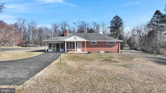 $450,000 | 2395 Patton Road, Harrisburg, PA 17112