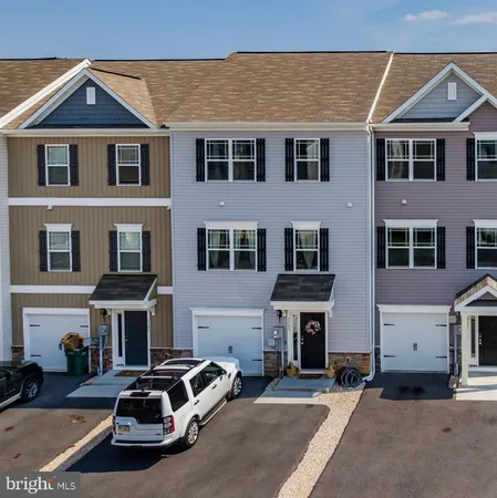 $2,000 | 3383 Landmark Court, Chambersburg, PA 17201