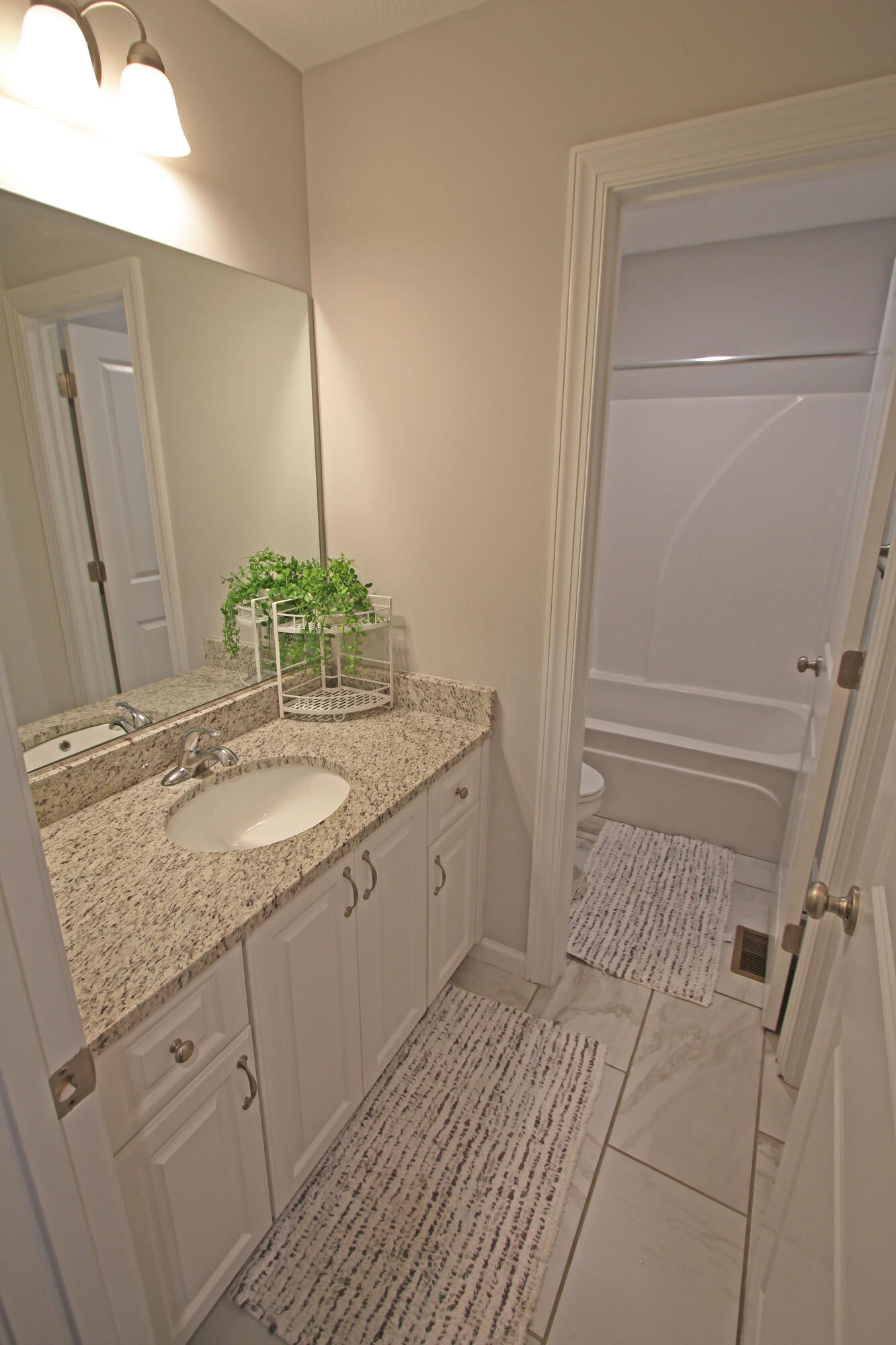 419 Longmeadow Drive Grovetown, GA 30813 - Photo 12 of 19 Full Bath