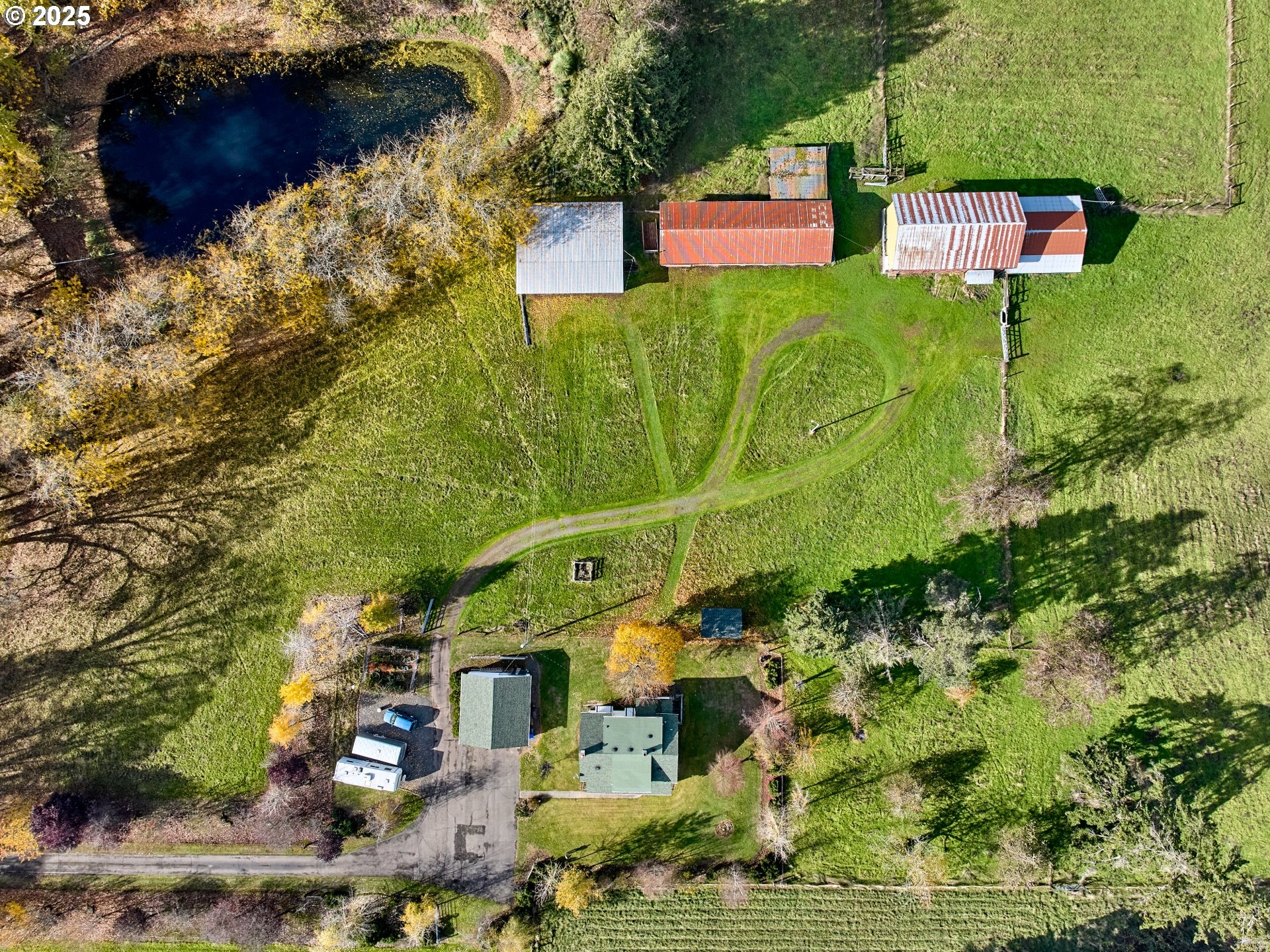 13595 South Warrick Road Molalla, OR 97038 - Photo 43 of 48 a aerial view of a house with a garden