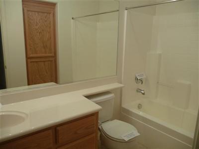 1061 San Ramon Avenue Madera, CA 93637 - Photo 7 of 11 Gallery Image 7