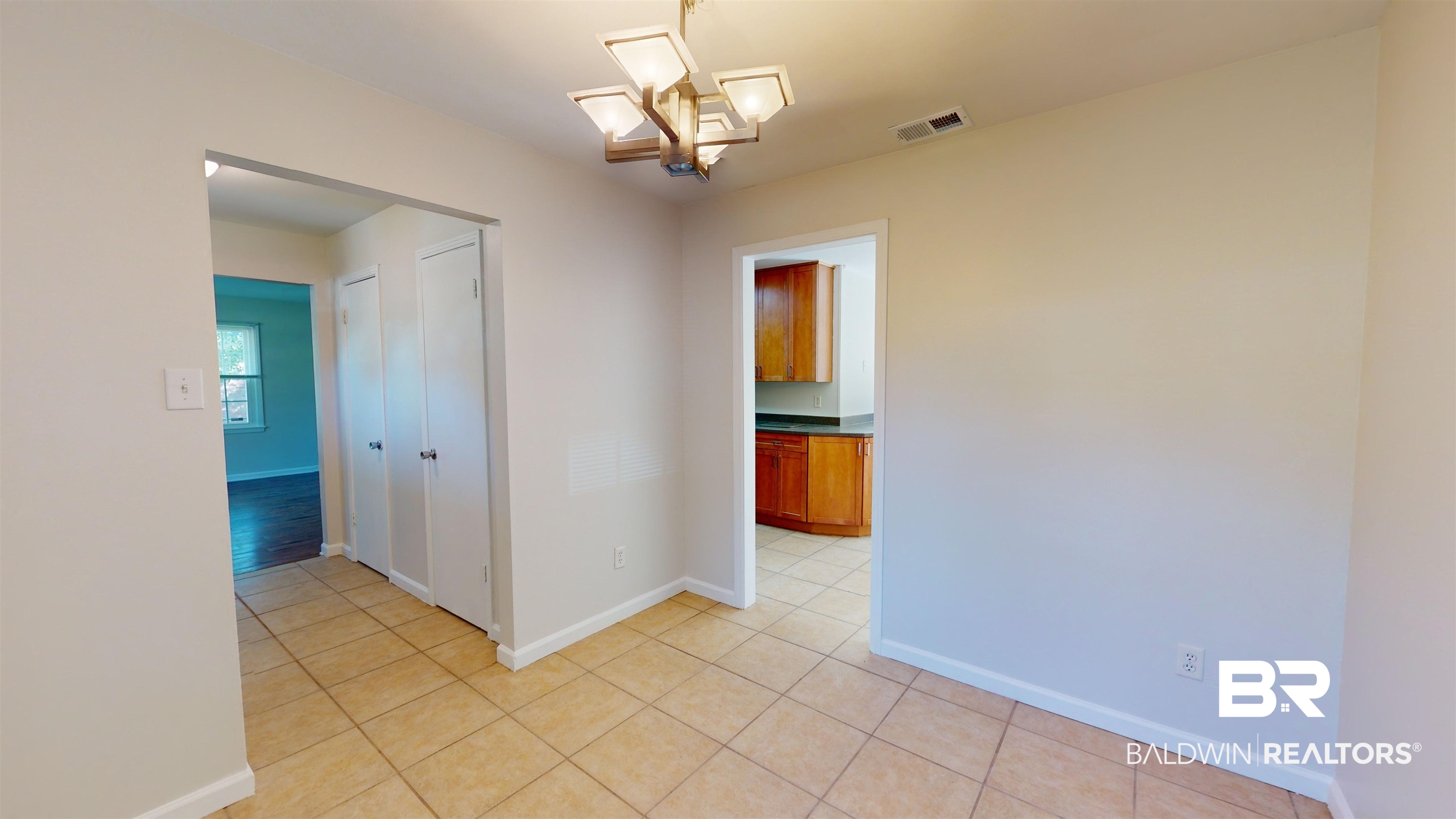 104 Vanderbilt Drive Mobile, AL 36608 - Photo 15 of 52