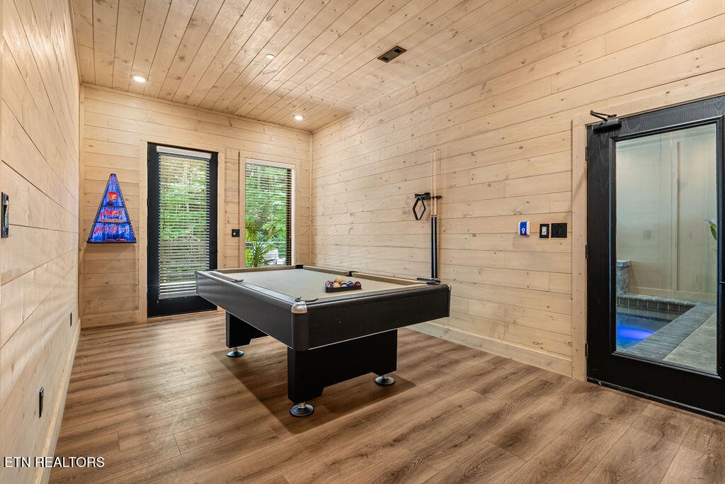 1620 Bear Valley Road Sevierville, TN 37876 - Photo 51 of 60 a room with pool table and glass door