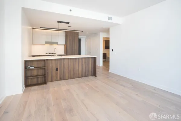 $6,100 | 280 Spear Street, Unit 28F, San Francisco, CA 94105