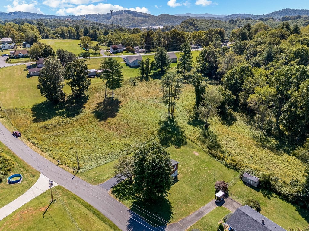 111 Waterwheel Road Galax, VA 24333 - Photo 48 of 53 Gallery Image 48
