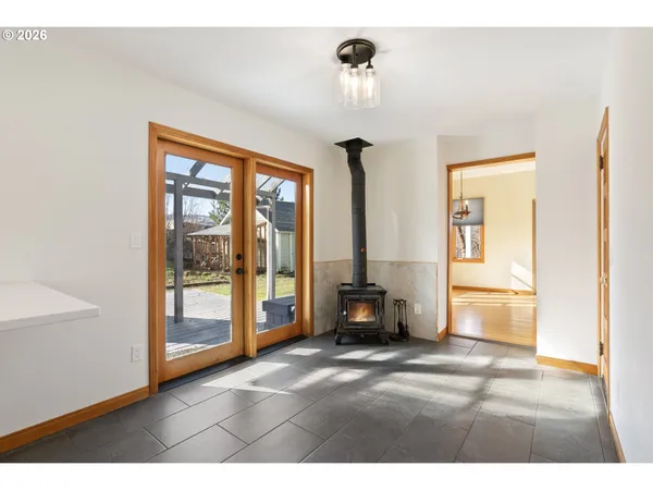 $845,000 | 3225 Thomsen Road, Hood River, OR 97031