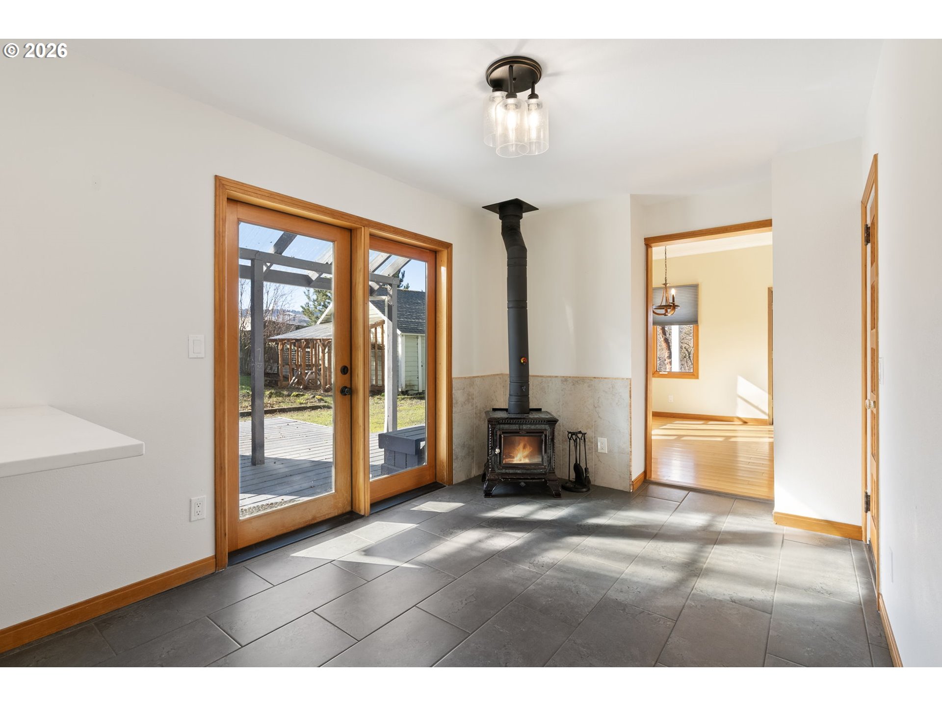 3225 Thomsen Road Hood River, OR 97031 - Photo 14 of 48