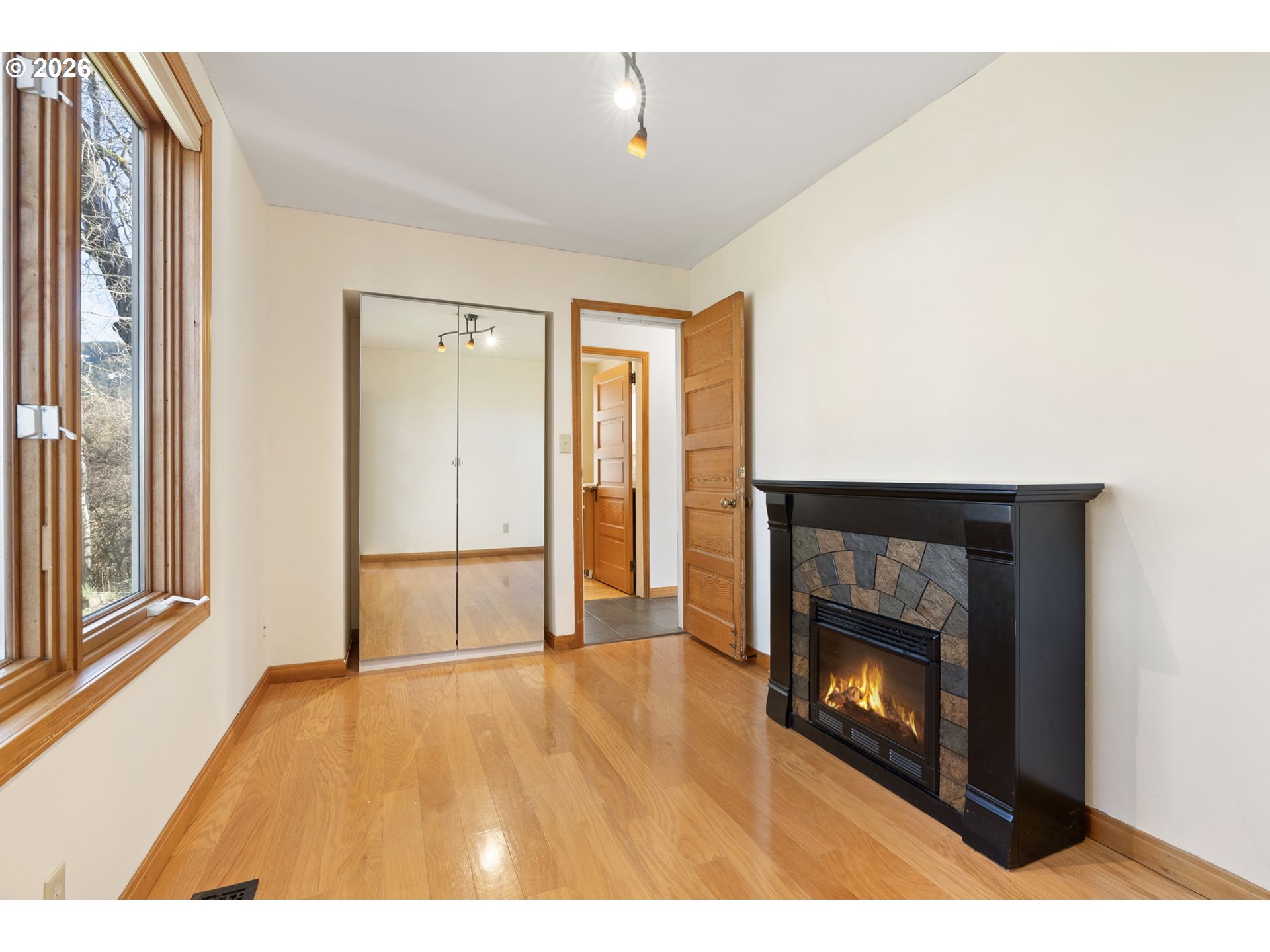 3225 Thomsen Road Hood River, OR 97031 - Photo 15 of 48