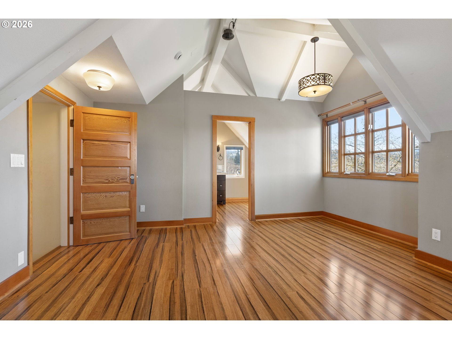 3225 Thomsen Road Hood River, OR 97031 - Photo 21 of 48