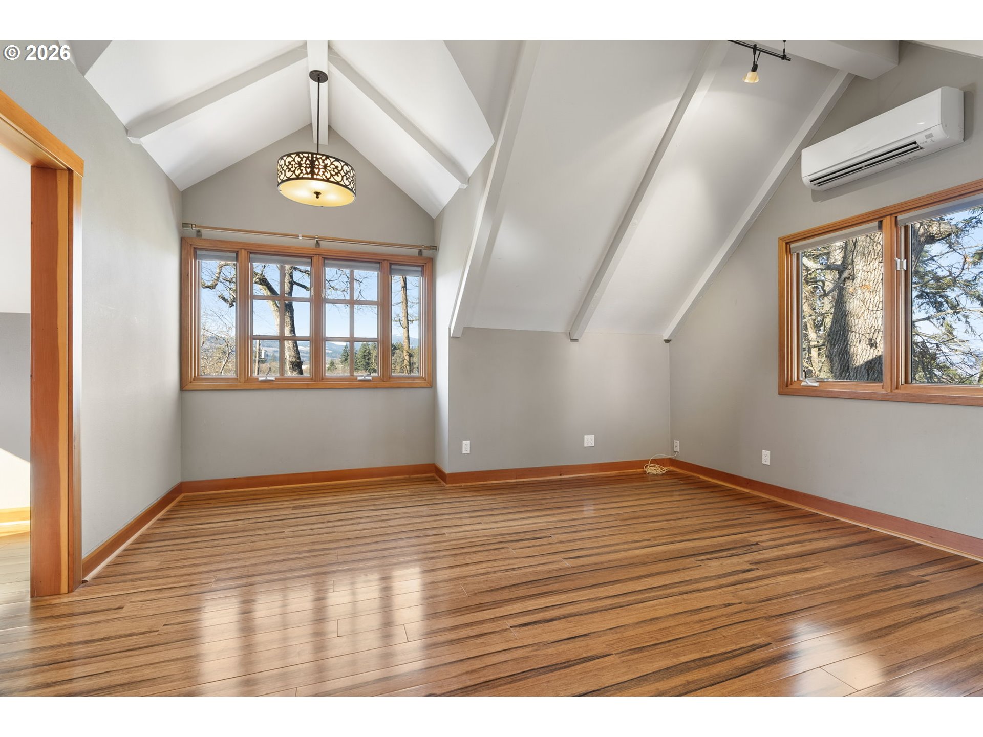 3225 Thomsen Road Hood River, OR 97031 - Photo 22 of 48