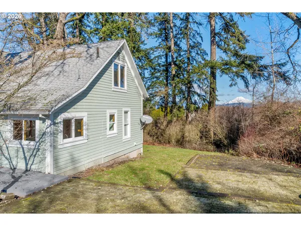 $845,000 | 3225 Thomsen Road, Hood River, OR 97031
