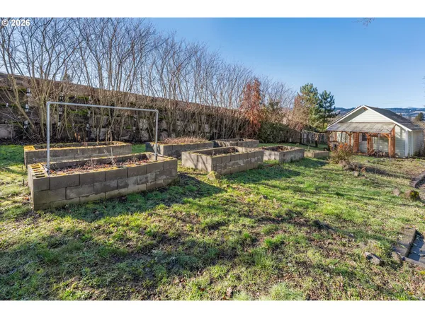 $845,000 | 3225 Thomsen Road, Hood River, OR 97031