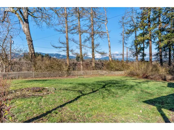 $845,000 | 3225 Thomsen Road, Hood River, OR 97031