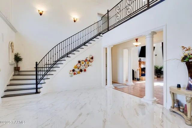 $740,000 | 105 Woodbine Drive, Lafayette, LA 70503