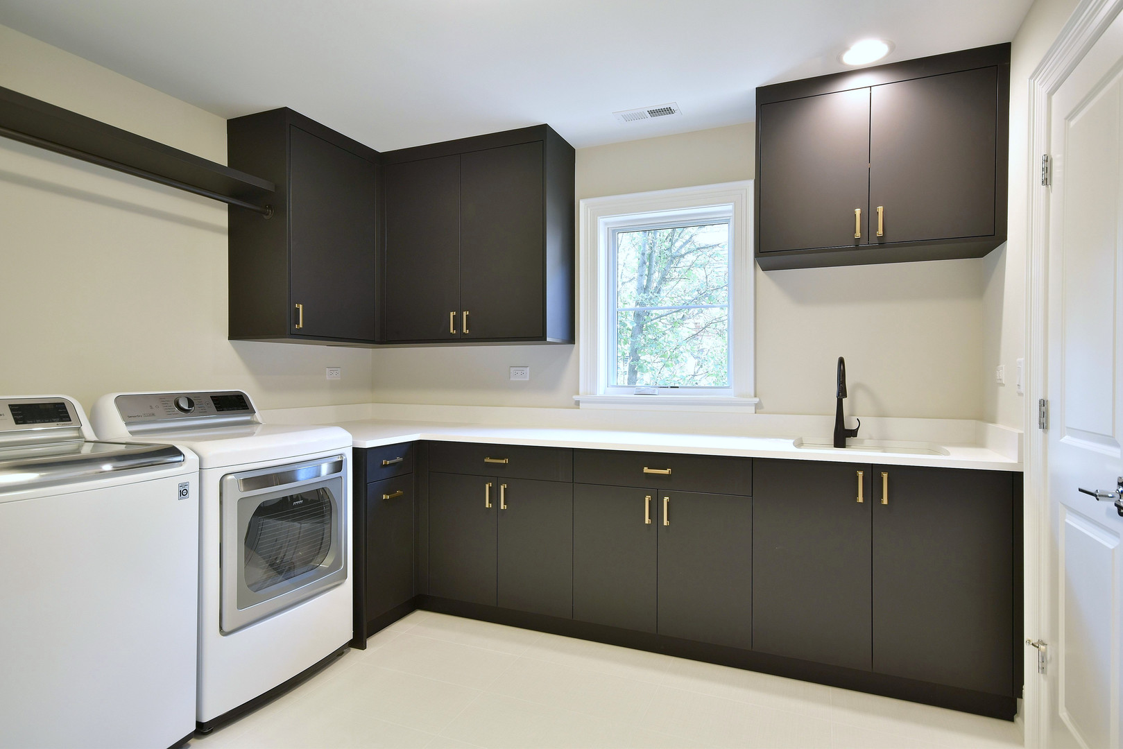 246 Geneva Avenue Elmhurst, IL 60126 - Photo 14 of 17