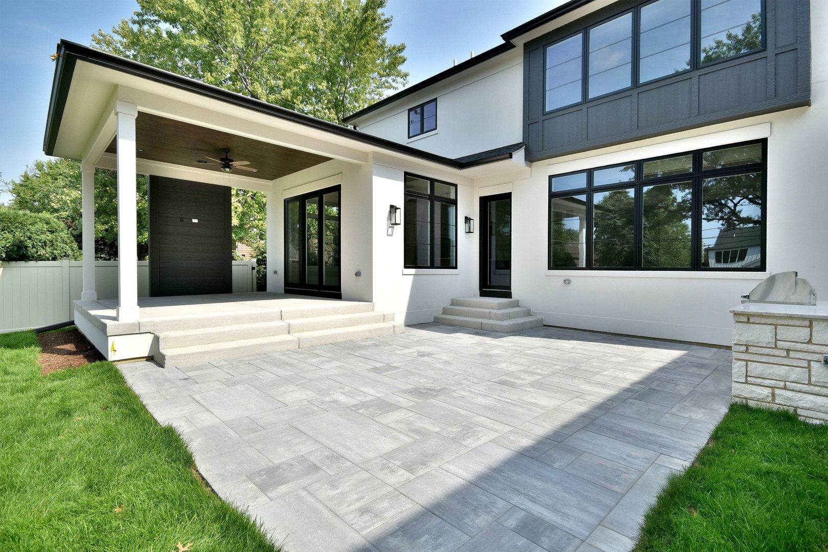 246 Geneva Avenue Elmhurst, IL 60126 - Photo 15 of 17