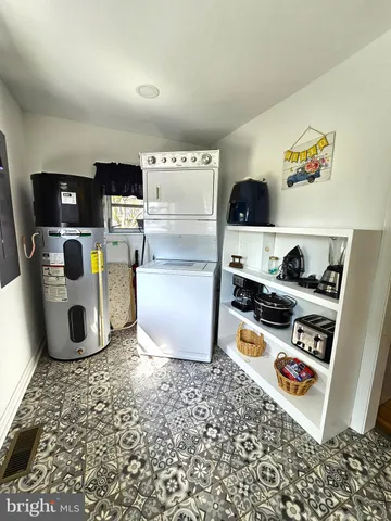 $1,700 | 407 Myrtle Street, Crisfield, MD 21817