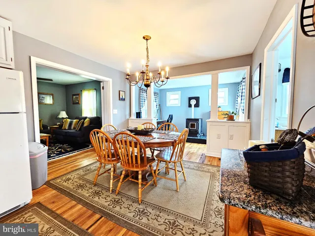 $1,700 | 407 Myrtle Street, Crisfield, MD 21817