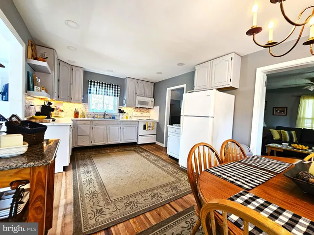 $1,700 | 407 Myrtle Street, Crisfield, MD 21817