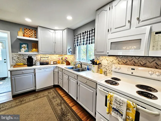 $1,700 | 407 Myrtle Street, Crisfield, MD 21817