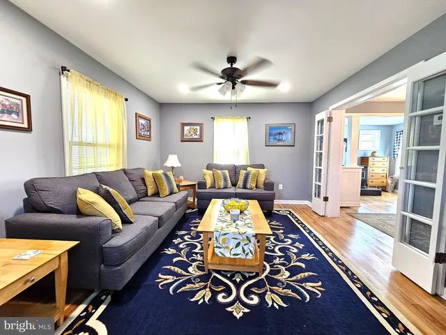 $1,700 | 407 Myrtle Street, Crisfield, MD 21817