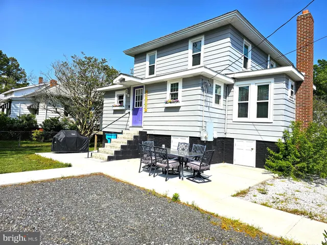 $1,700 | 407 Myrtle Street, Crisfield, MD 21817