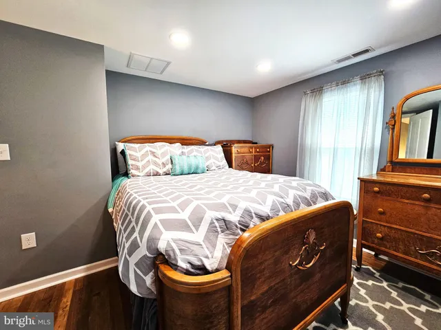 $1,700 | 407 Myrtle Street, Crisfield, MD 21817