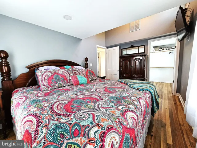 $1,700 | 407 Myrtle Street, Crisfield, MD 21817