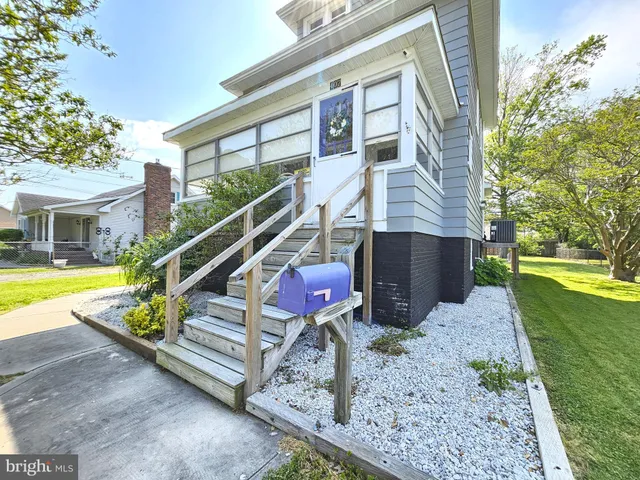 $1,700 | 407 Myrtle Street, Crisfield, MD 21817