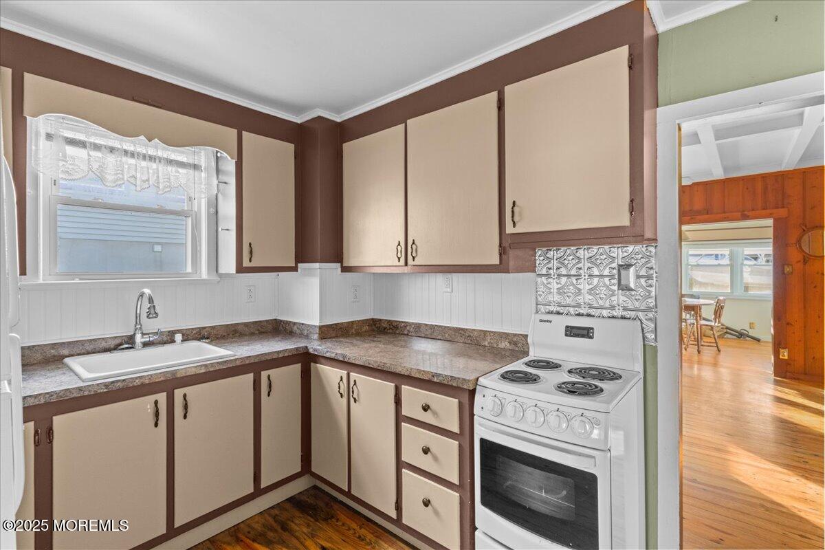 40 Ward Drive Brick, NJ 08723 - Photo 5 of 55 06-IMG_8281