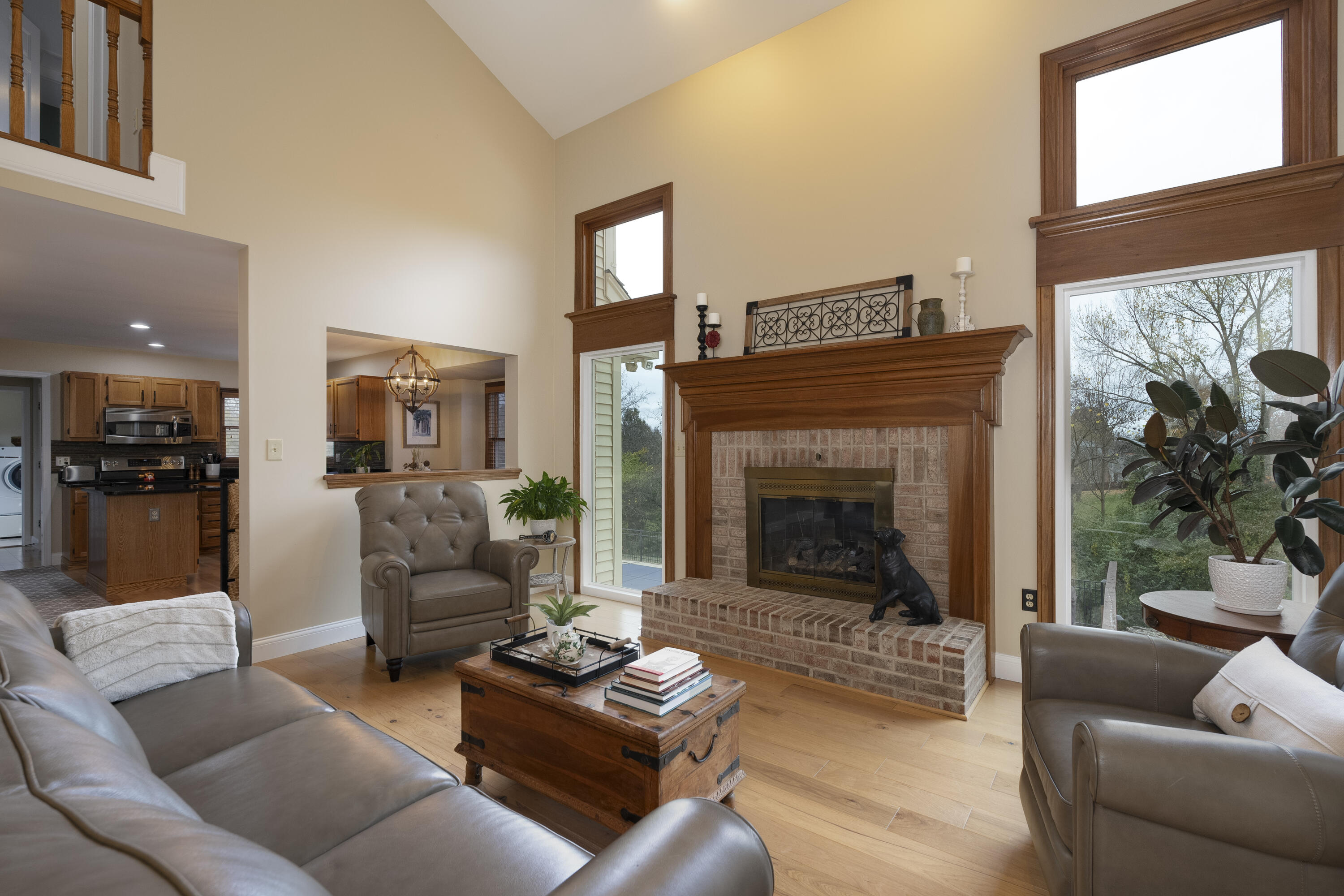 1049 Robertson Road Fort Mitchell, KY 41017 - Photo 3 of 33 Gallery Image 3