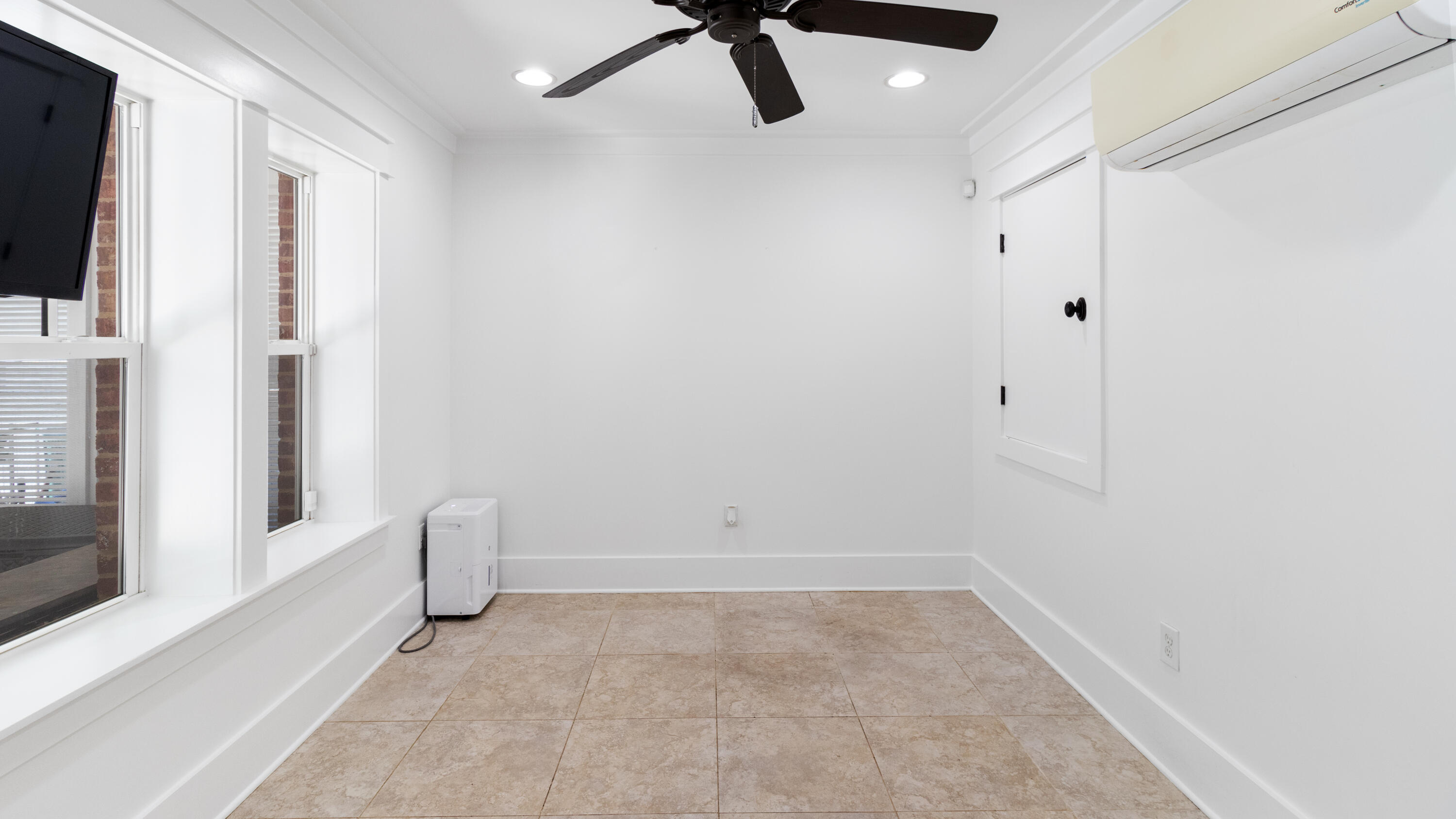 153 Okeechobee West Santa Rosa Beach, FL 32459 - Photo 62 of 85 Lock Out Suite/Cabana