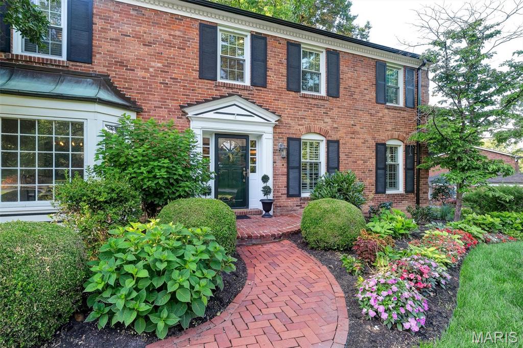 9845 Northbridge Road St. Louis, MO 63124 - Photo 4 of 59