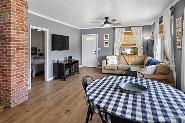 $599,000 | 722 South A Street, Roslyn, WA 98941