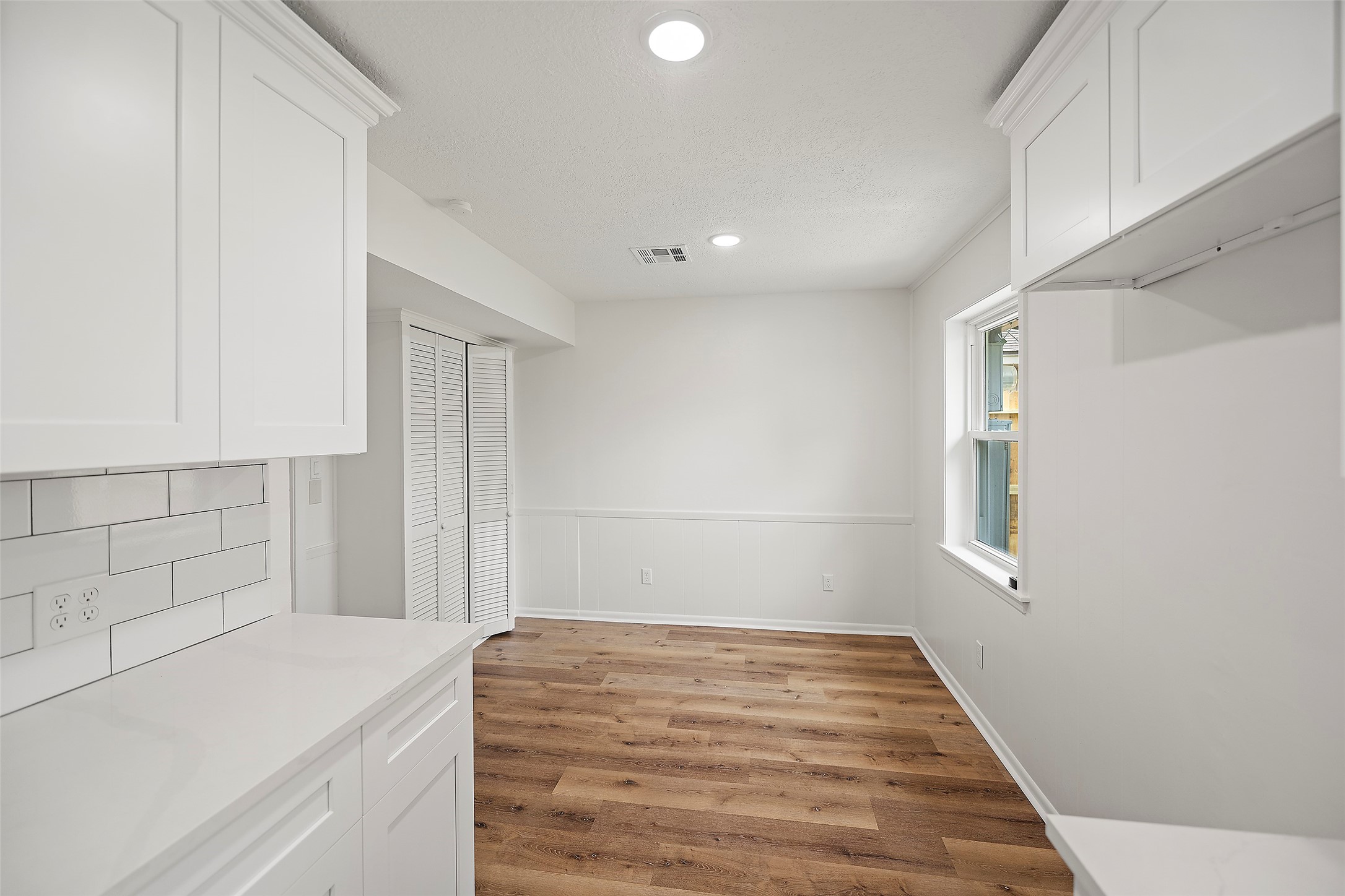 10642 Mayfield Road Houston, TX 77043 - Photo 17 of 40 Gallery Image 17