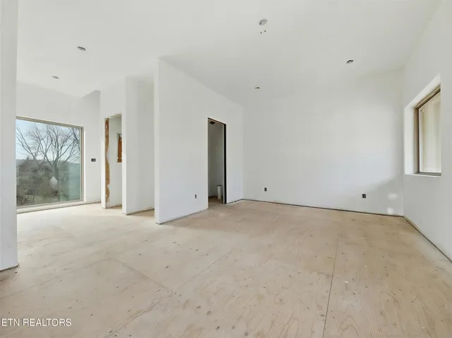 $272,500 | 2604 Sevier Avenue, Unit 102, Knoxville, TN 37920